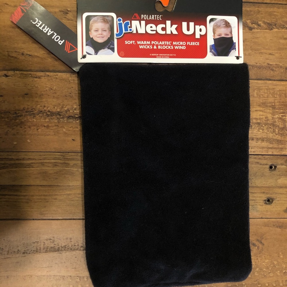 NWT Jr neck warmer black